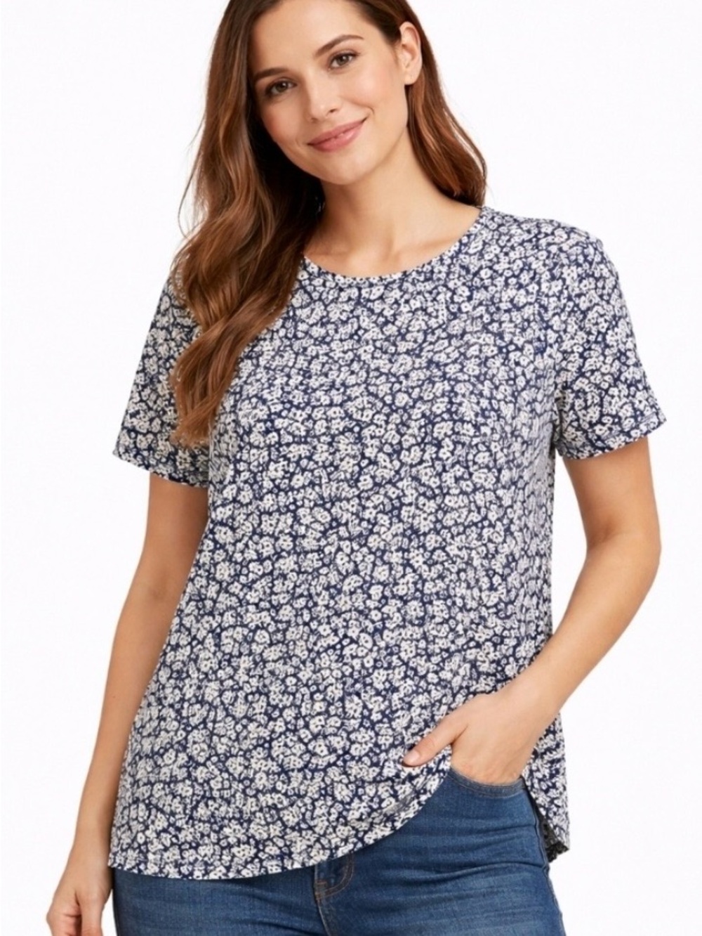 NWT Old Navy White and Navy floral luxe t-shirt. Still in original packaging. M